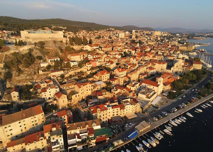 Trapula 아파트 시베니크